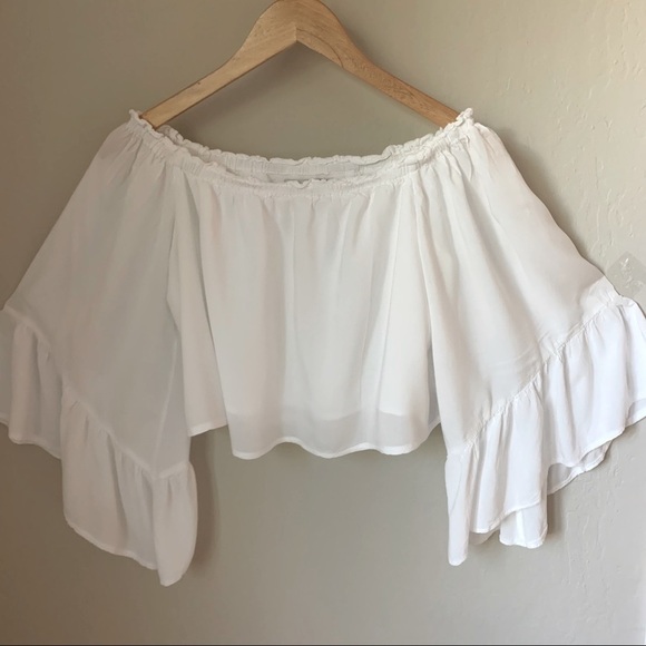 LF Rumor Boutique Flowy Off the Shoulder White Crop Top Size Medium - Picture 10 of 14